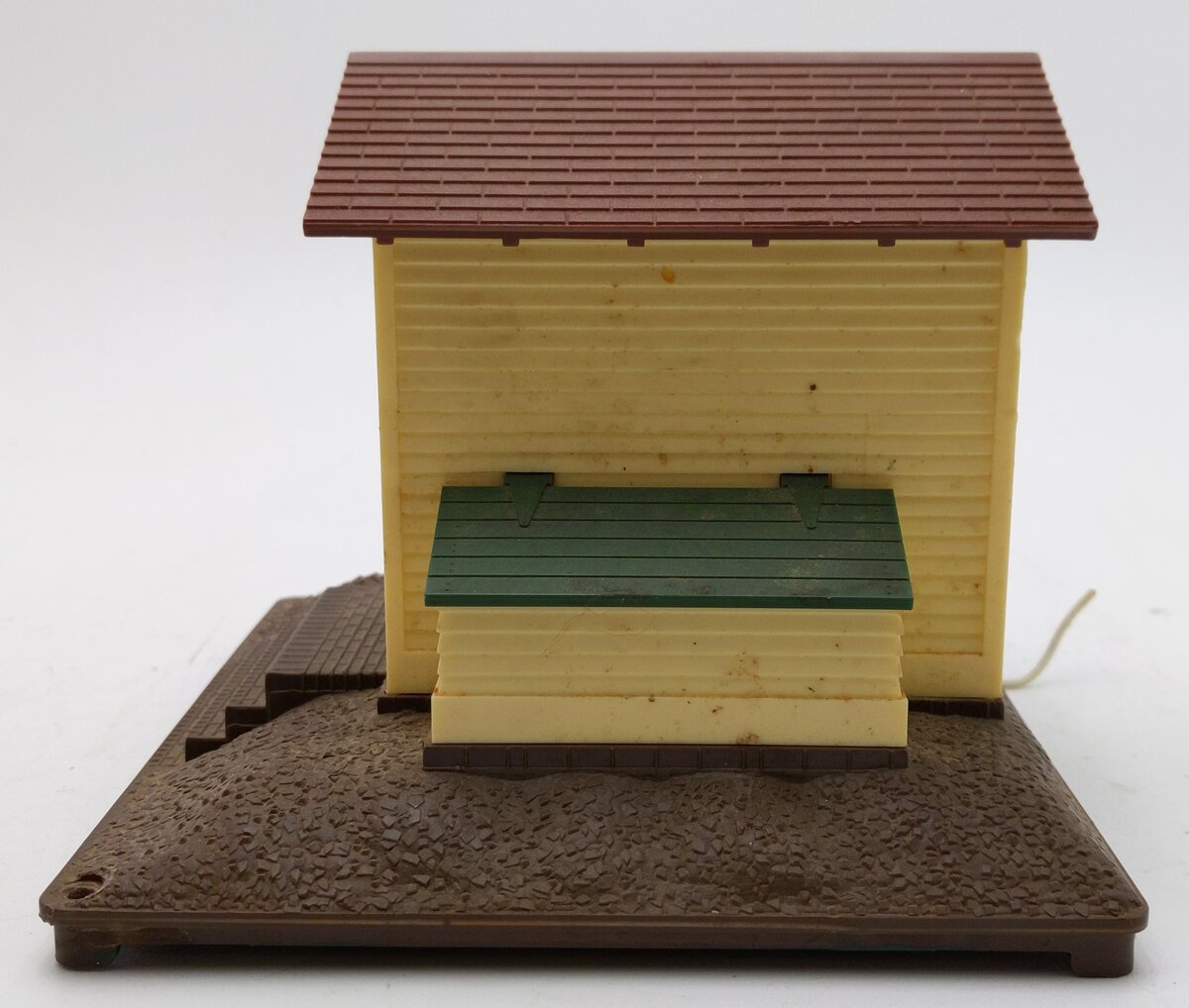 Lionel 6-2126 O Gauge Operating Whistling Freight Shed VG/Box