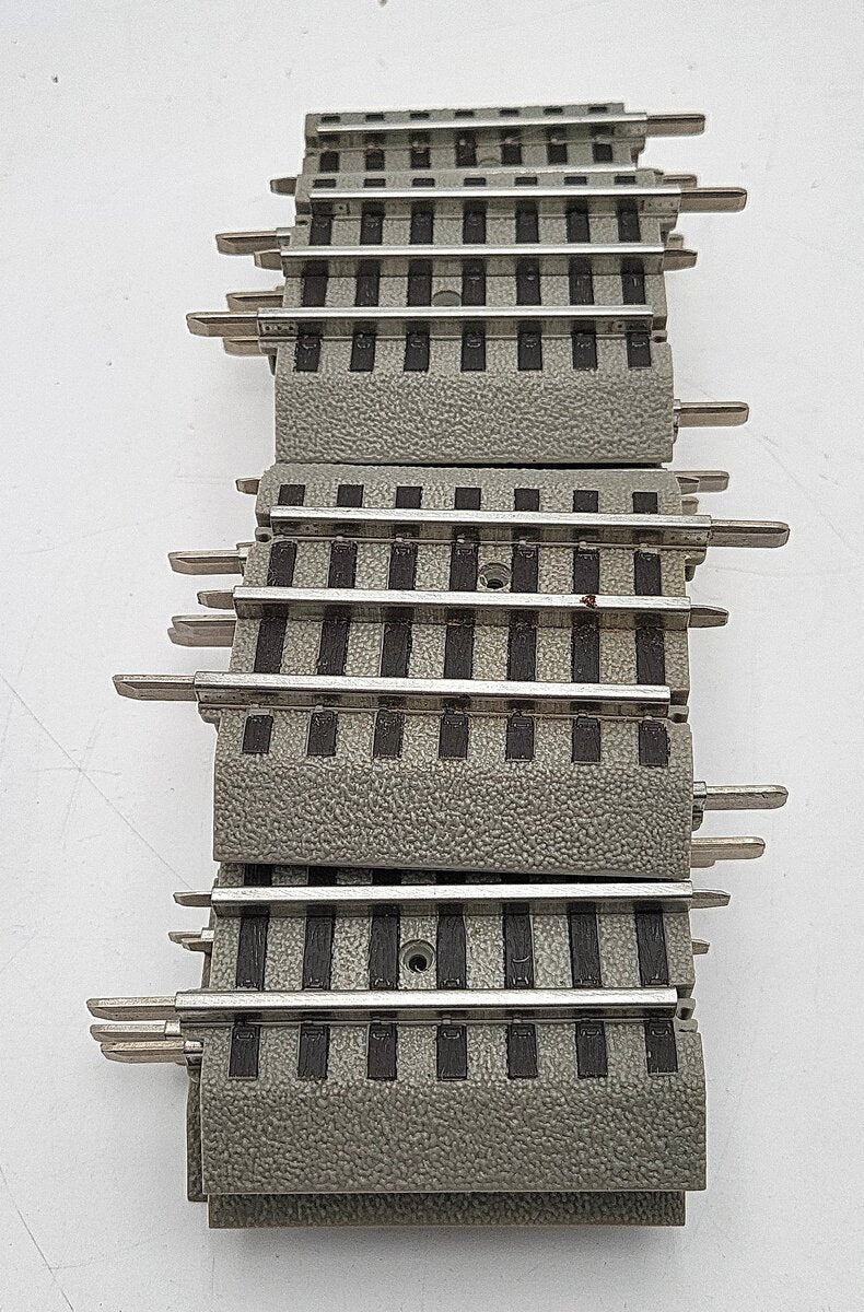 Lionel 2325030 O FasTrack 3" Straight Track [11] VG