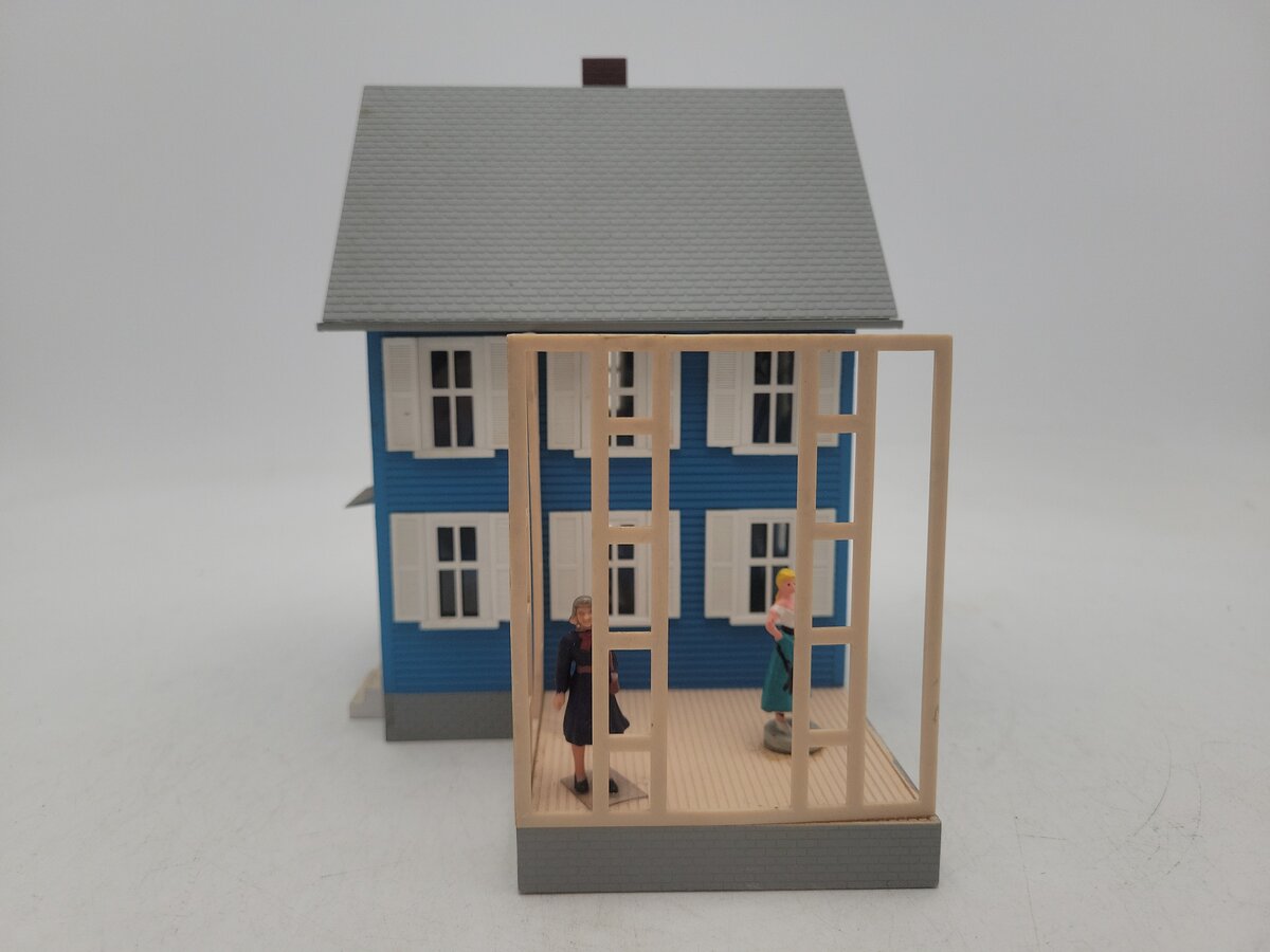 Model Power 6352 O / O-27 Scale Built-Up Mr. Rodgers House VG