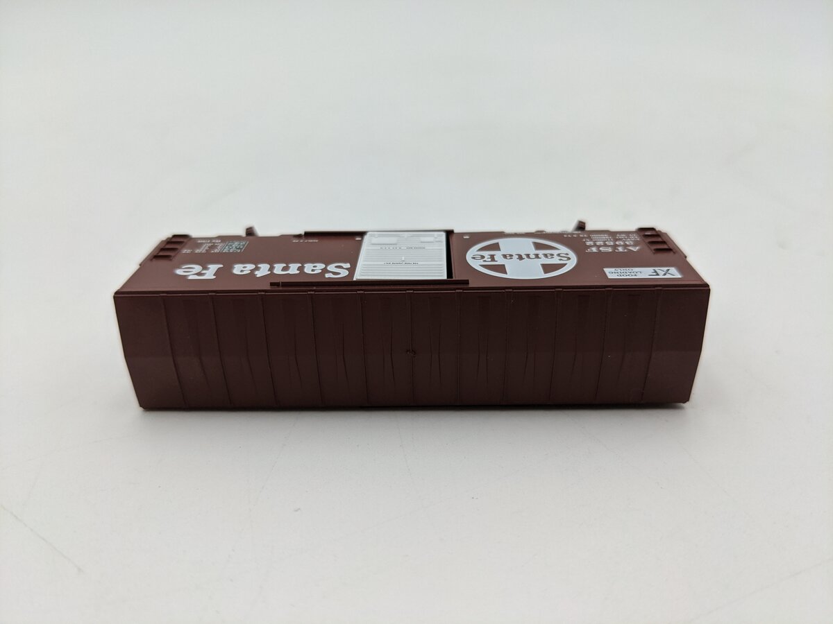 Micro-Trains 02452380 N ATSF 40' Standard Single Door Boxcar #39522 LN/Box