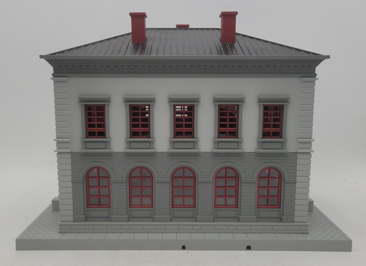 MTH 30-9099 O Gray & Maroon Police Station Assembled Building EX