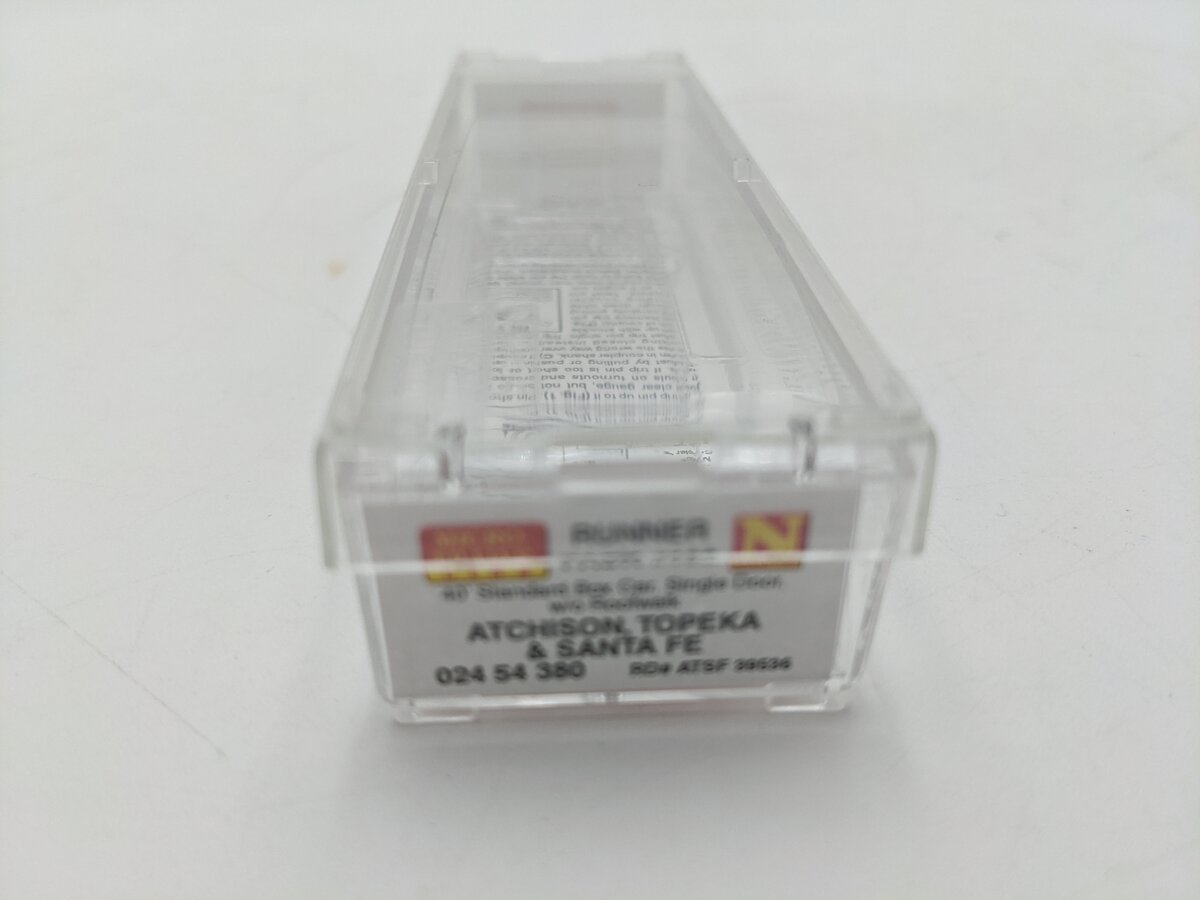 Micro-Trains 02454380 N ATSF 40' Standard Single Door Boxcar #39536 LN/Box