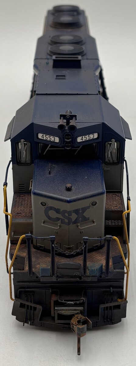 Atlas 7822-1 O Custom Weathered CSX SD35 Diesel Locomotive #4553 (2-Rail DC)/Box