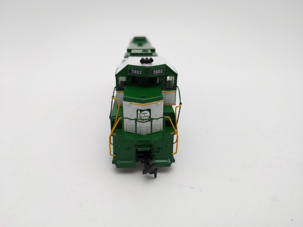Athearn HO Arizona & California EMD GP38-2 Diesel Locomotive -Custom/Box