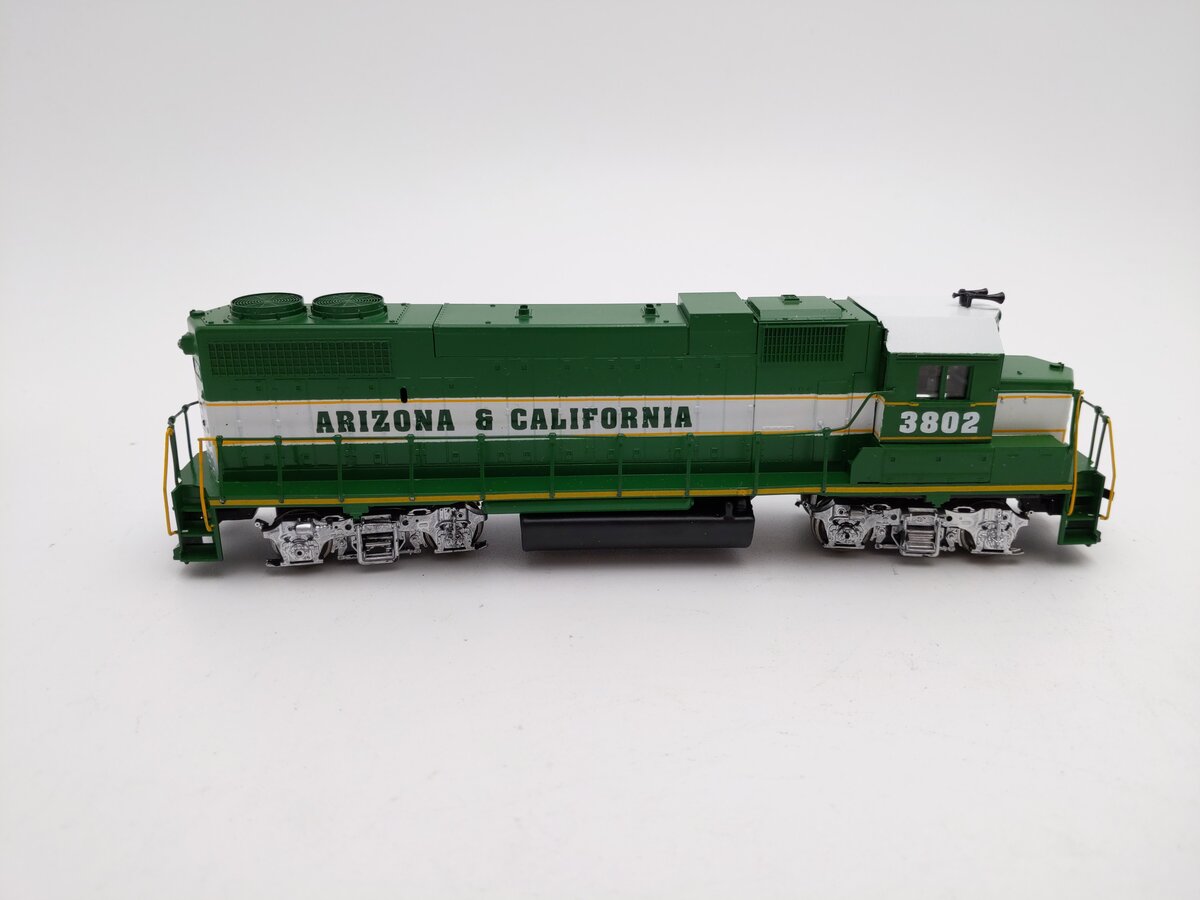 Athearn HO Arizona & California EMD GP38-2 Diesel Locomotive -Custom/Box
