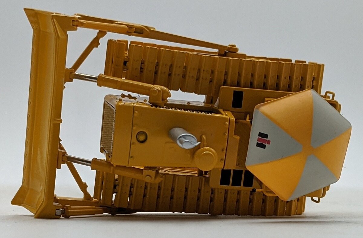 First Gear 50-3076 1:50 Diecast International Harvester TD-15 Dozer NIB