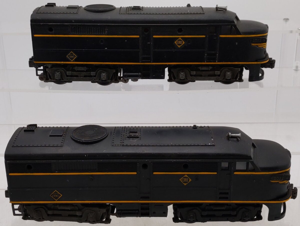 Lionel 2032 Vintage O Gauge Erie Alco AA Diesel Locomotive Set VG