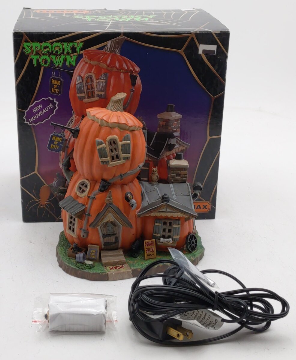 Lemax 85310 Spooky Town Squash Shack Display EX/Box