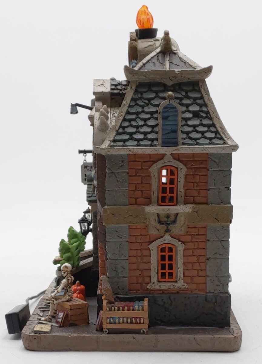 Lemax 95441 Spooky Town Haunted Library Display EX/Box