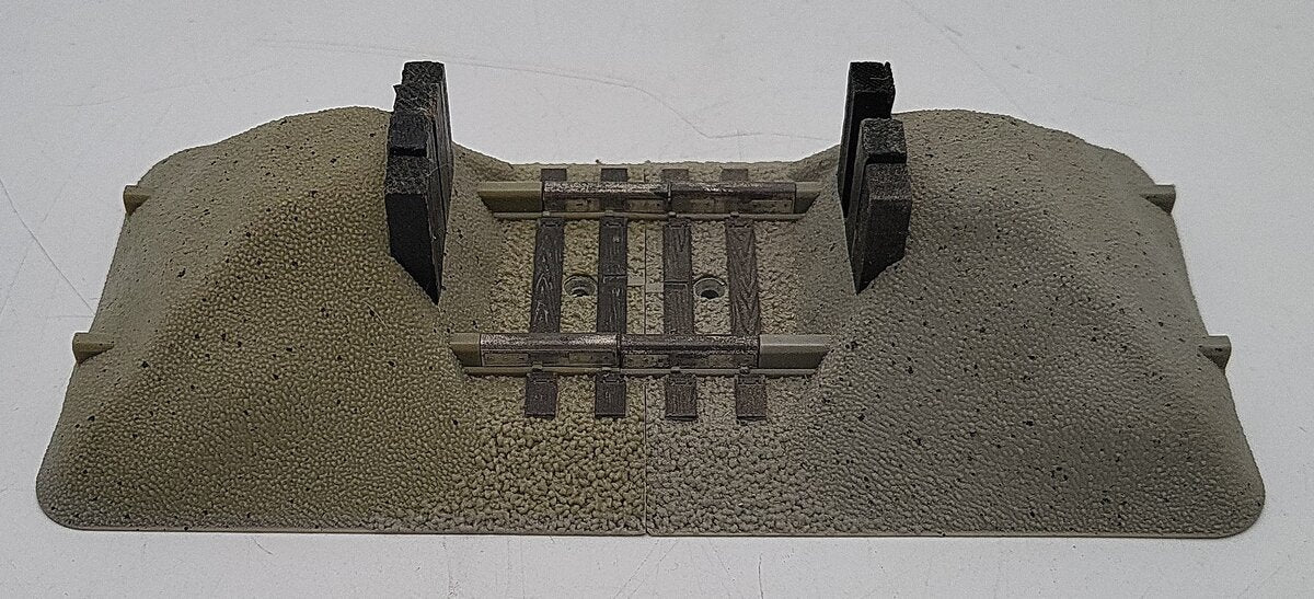 Lionel 6-12059 O Scale Fast Track Earthen Bumpers (Pack of 2) VG