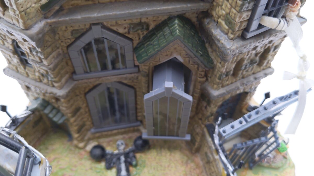 Lemax 75497 Spooky Town Forsaken Souls Prison Display EX/Box