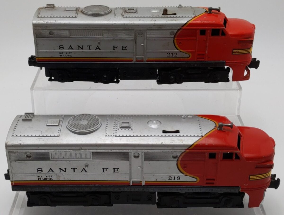 Lionel 212 Vintage O Santa Fe Alco AA Diesel Locomotive Set VG