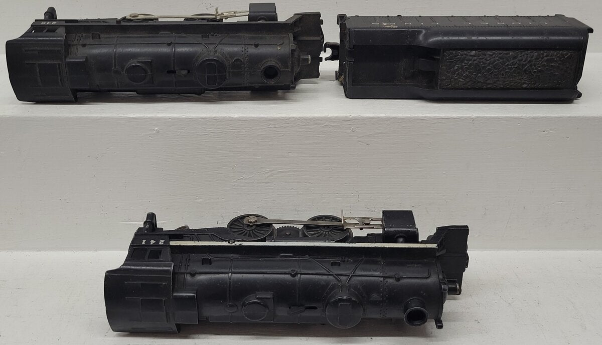 Lionel Vintage O Lionel Lines Locomotives & Tender 241, 246, 1130T [3] VG