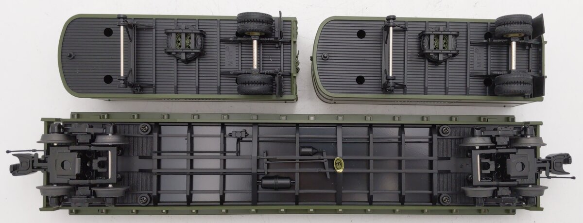 MTH 20-95330 O Gauge U.S. Army Flatcar w/ 2 PUP Trailers #1947 EX/Box