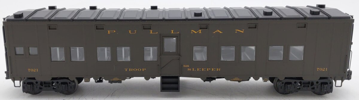 Atlas 3007704-9 O Gauge Pullman Troop Sleeper Car #7021 (3 Rail) VG/Box