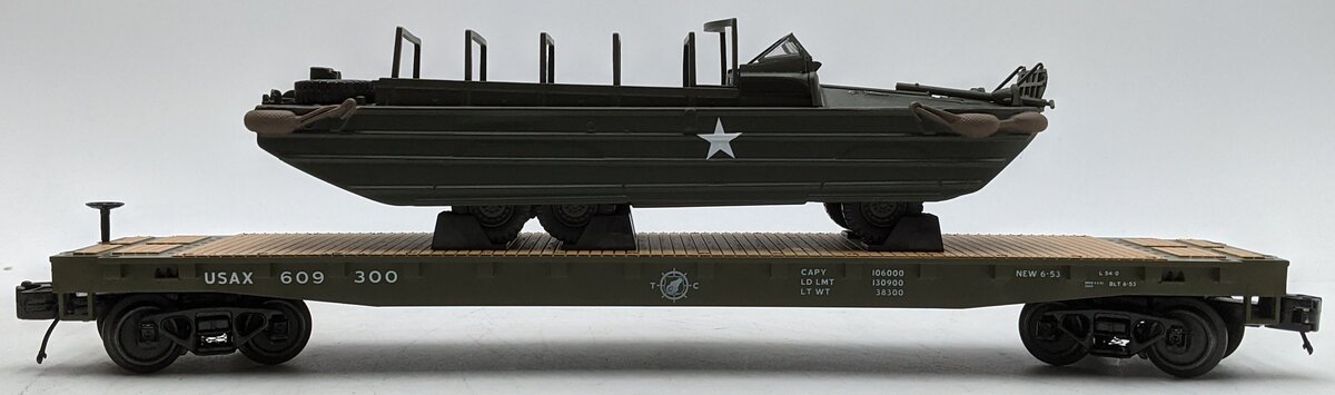 MTH 20-95400 O U.S. Army Premier Flatcar with GMC DUKW 353 #609300 VG/Box