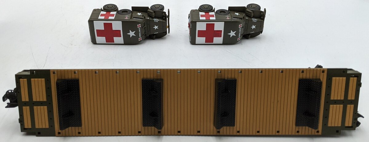MTH 20-92149E O Gauge U.S Army Flat Car w/ Two Ambulances #609193 EX/Box