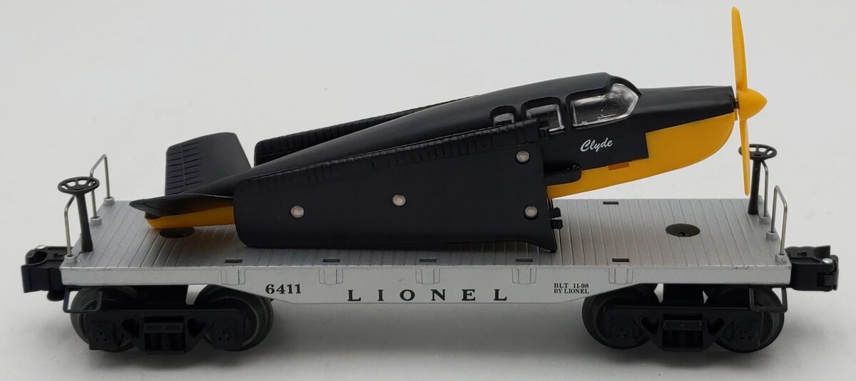 Lionel 6-19430 O Gauge AT&SF Flatcar # 6411 w/Beechcraft Bonanza LN/Box