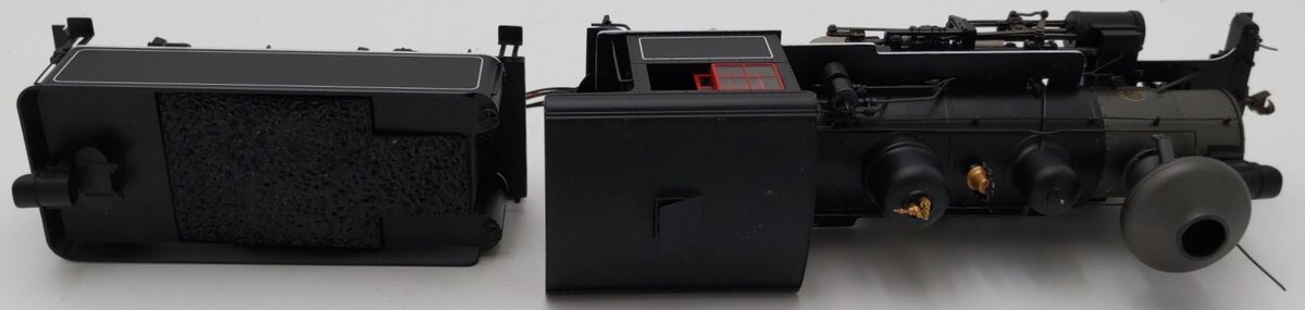 Bachmann 25998 On30 Painted & Unlettered 2-8-0 Steam Locomotive & Tender w/DCC EX/Box