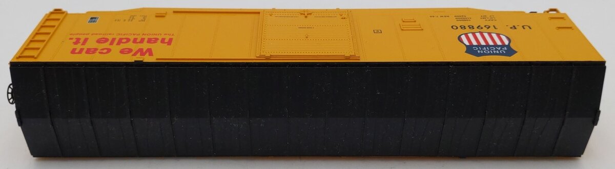 Bachmann 19408 HO Union Pacific 50' Sliding-Door Boxcar (Yellow, Black) EX/Box