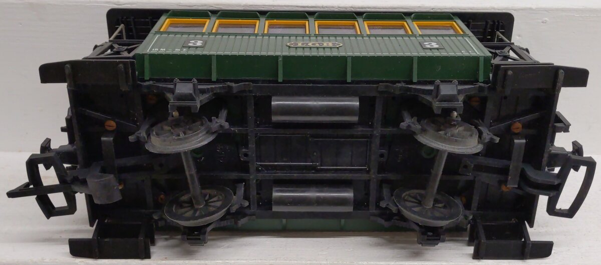 LGB 3040 G Scale LGB 3rd Class Green Coach Car #3 VG