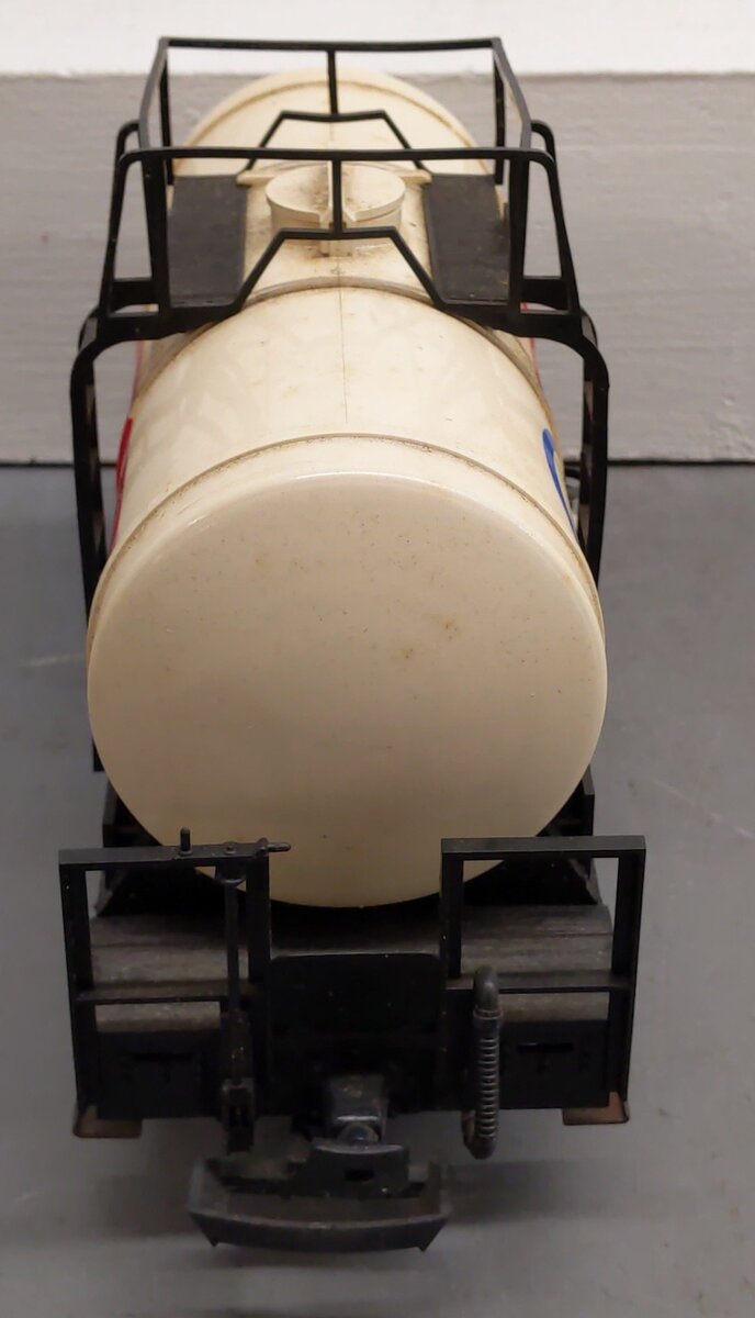 LGB 4040E G Scale Esso Short Single Dome Tank Car EX/Box