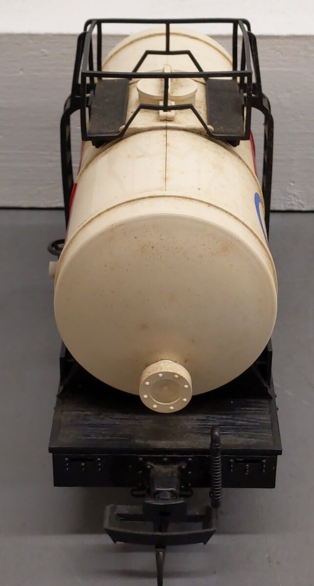 LGB 4040E G Scale Esso Short Single Dome Tank Car EX/Box