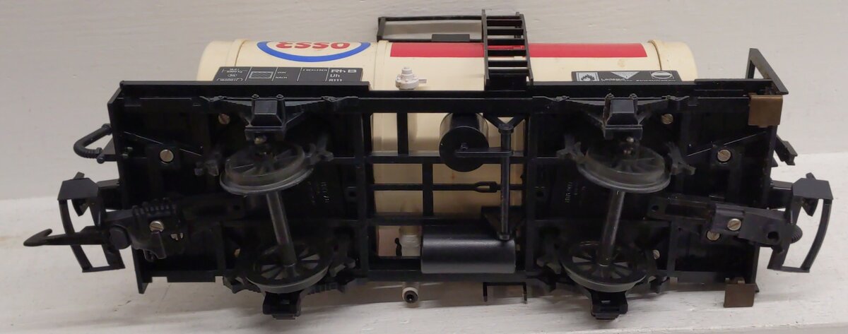 LGB 4040E G Scale Esso Short Single Dome Tank Car EX/Box