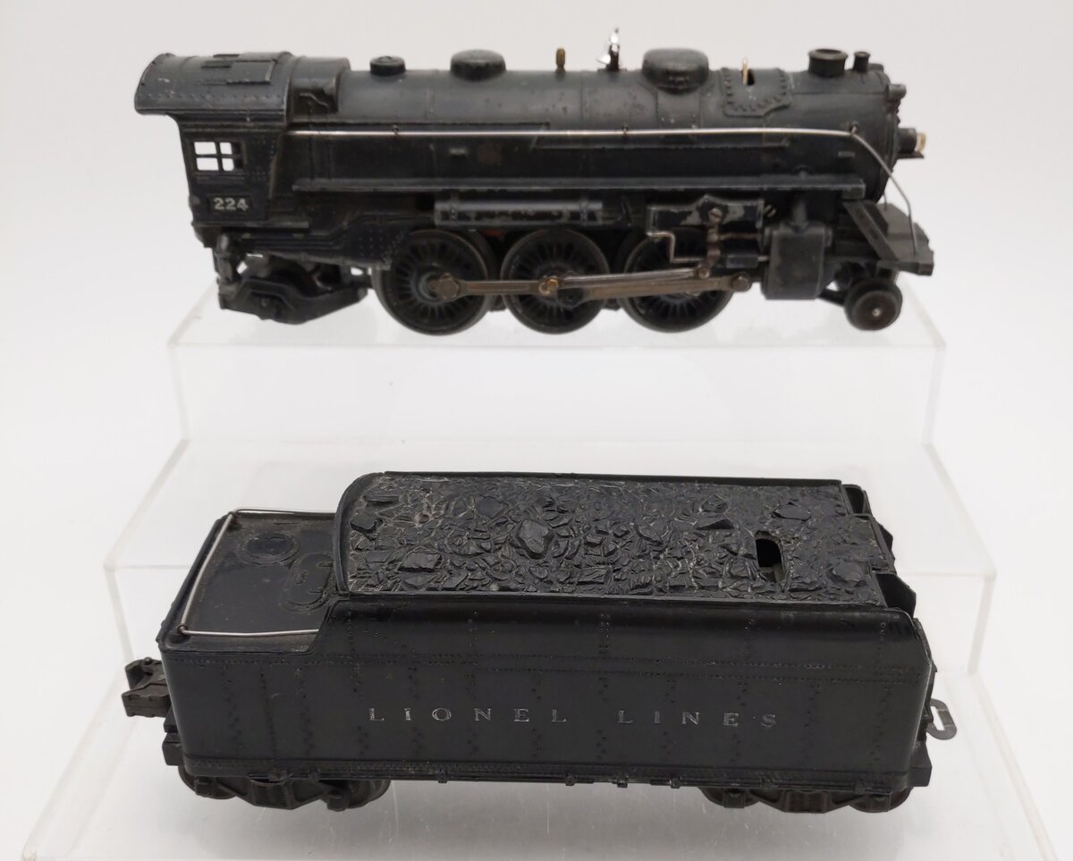 Lionel 224 2-6-2 Diecast Steam Locomotive w/2466W Tender