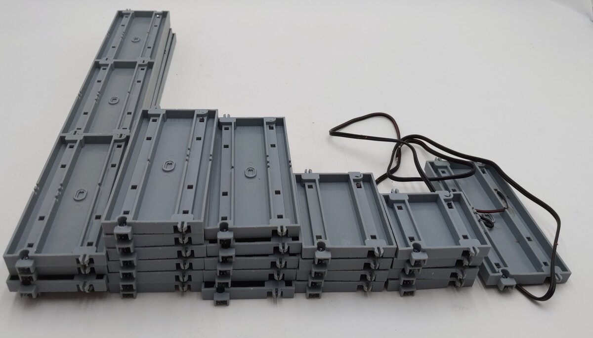 ETS Praha O 2-Rail Assorted Track and Switches [40] VG