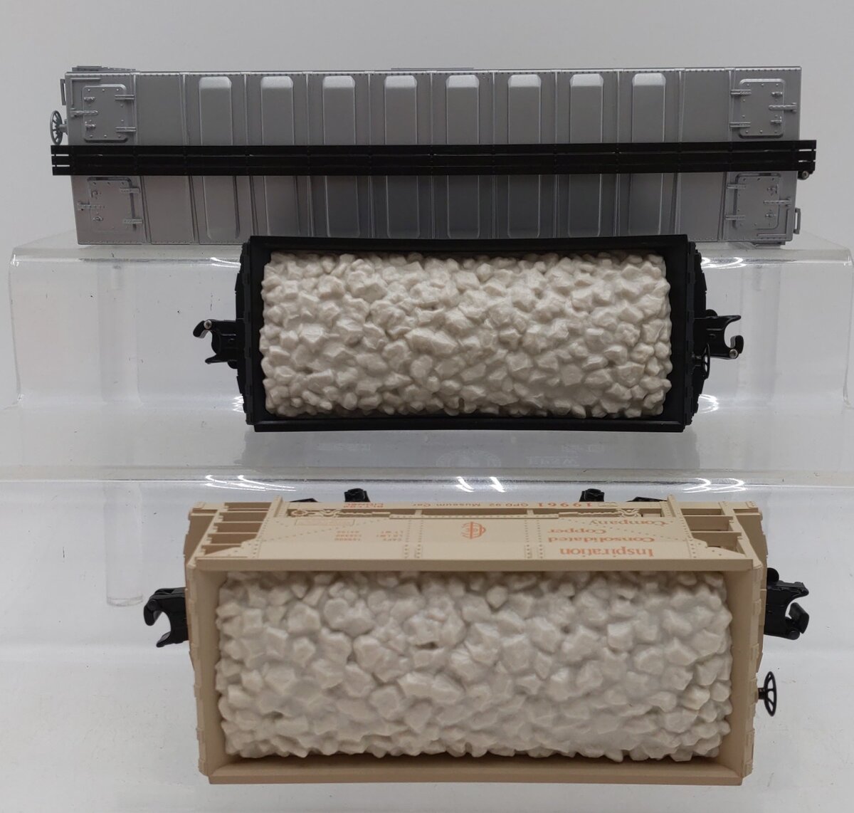 Lionel & Other O Gauge Assorted Hoppers and Reefer [3] LN/Box