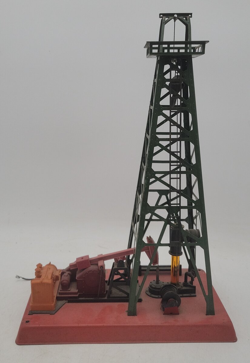 Lionel 455 Vintage O Operating Oil Derrick and Pumper