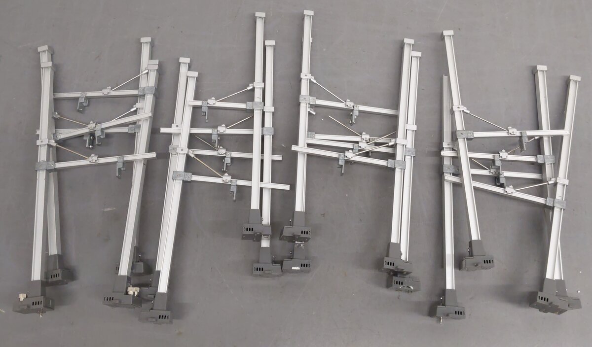 MTH 40-1035 O 16-Piece Catenary System EX