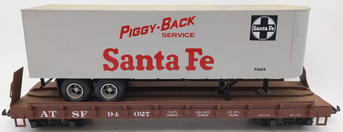 USA Trains R17045 G Santa Fe Piggy Back Flat Car, Silver/Brown #F3225 EX