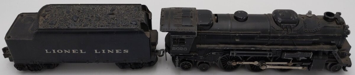 Lionel 2026 Vintage O 2-6-4 Diecast Steam Locomotive & 6066T Tender VG
