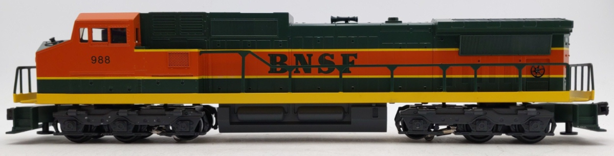 Williams DA9-01 O Gauge BNSF Dash 9 Powered Diesel Locomotive #988 EX/Box