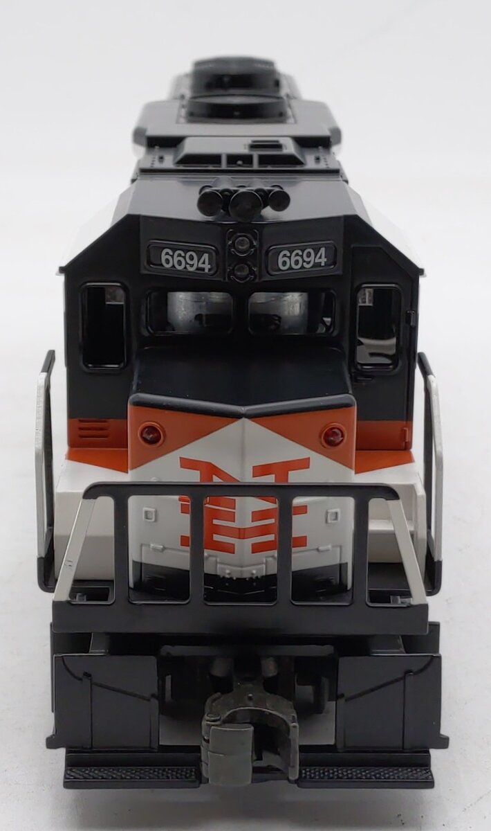 Williams GP38-208 O Gauge New Haven GP38 Diesel Locomotive #6694 EX/Box