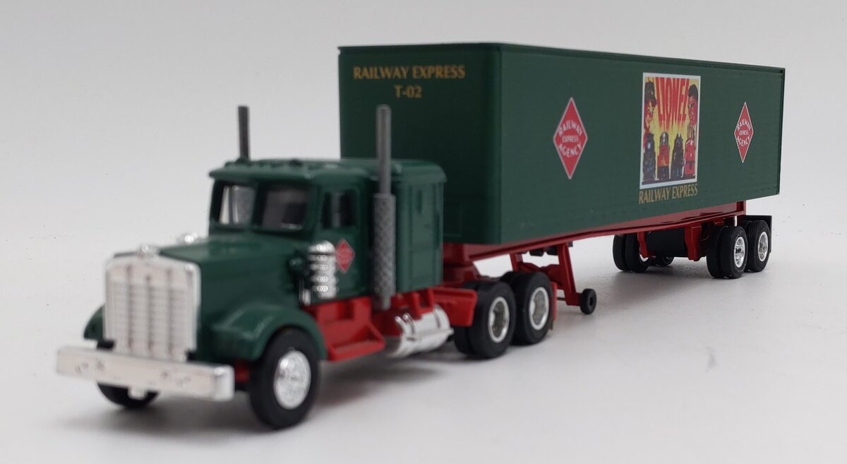 Lionel 6-52117 O Gauge Diecast Lionel REA Tractor Trailer EX/Box