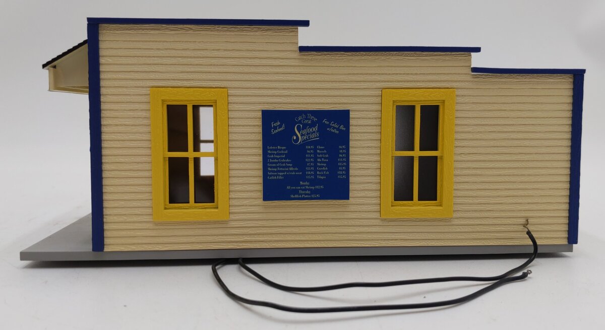 MTH 30-90296 O Gauge Dockside Bill’s Seafood Small Country Store EX/Box