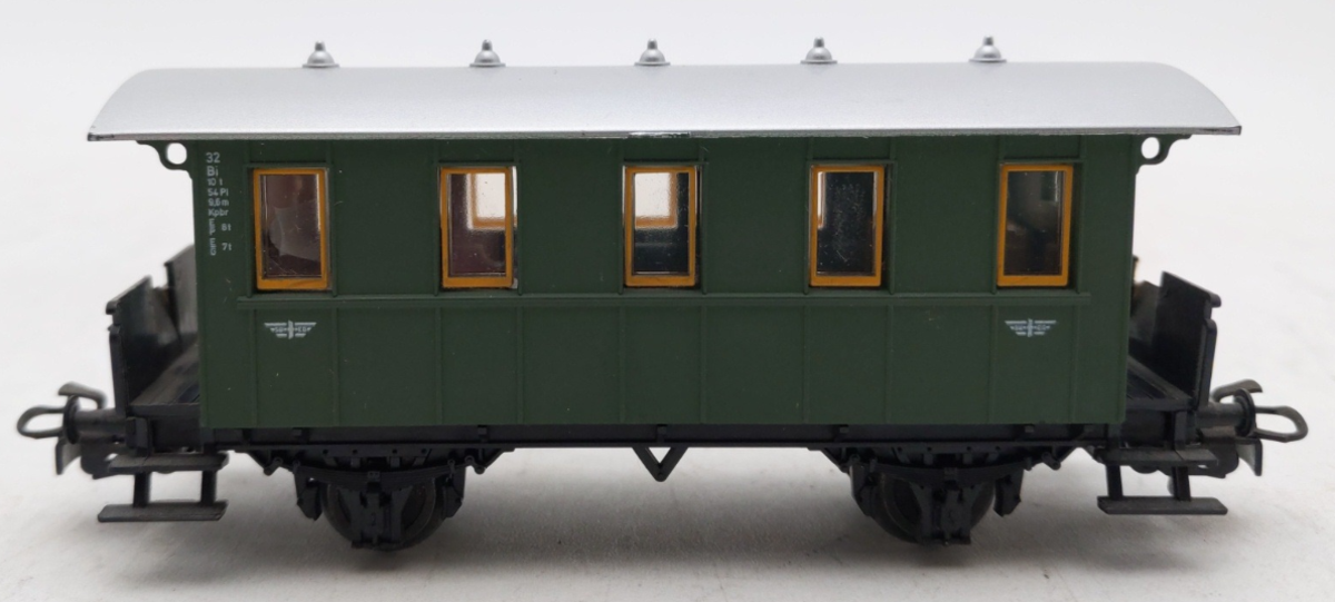 Marklin 4007 HO Scale Green Passenger Car EX/Box