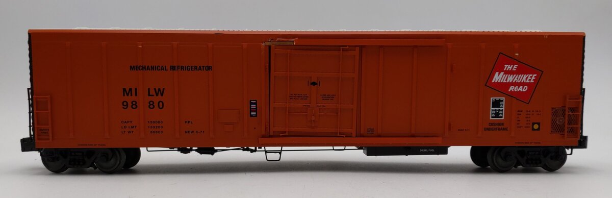 Lionel 6-27381 Milwaukee Road Mechanical Reefer #9880 VG