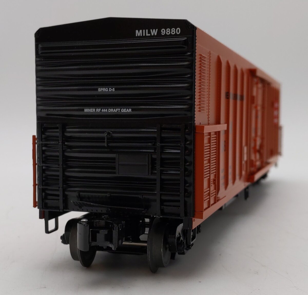 Lionel 6-27381 Milwaukee Road Mechanical Reefer #9880 VG