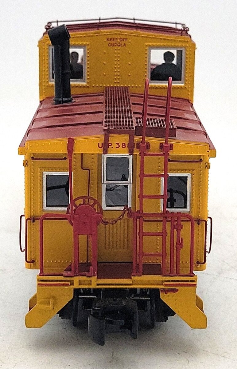 Lionel 6-27604 O Gauge Union Pacific CA-4 Illuminated Caboose with Smoke #3881 LN/Box
