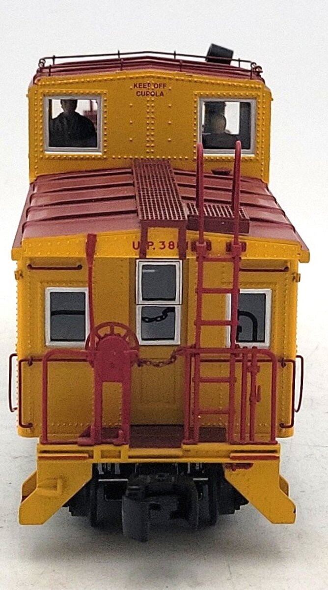 Lionel 6-27604 O Gauge Union Pacific CA-4 Illuminated Caboose with Smoke #3881 LN/Box