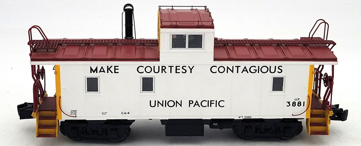 Lionel 6-27604 O Gauge Union Pacific CA-4 Illuminated Caboose with Smoke #3881 LN/Box