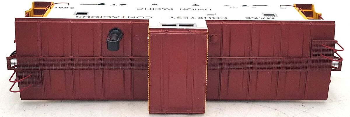 Lionel 6-27604 O Gauge Union Pacific CA-4 Illuminated Caboose with Smoke #3881 LN/Box