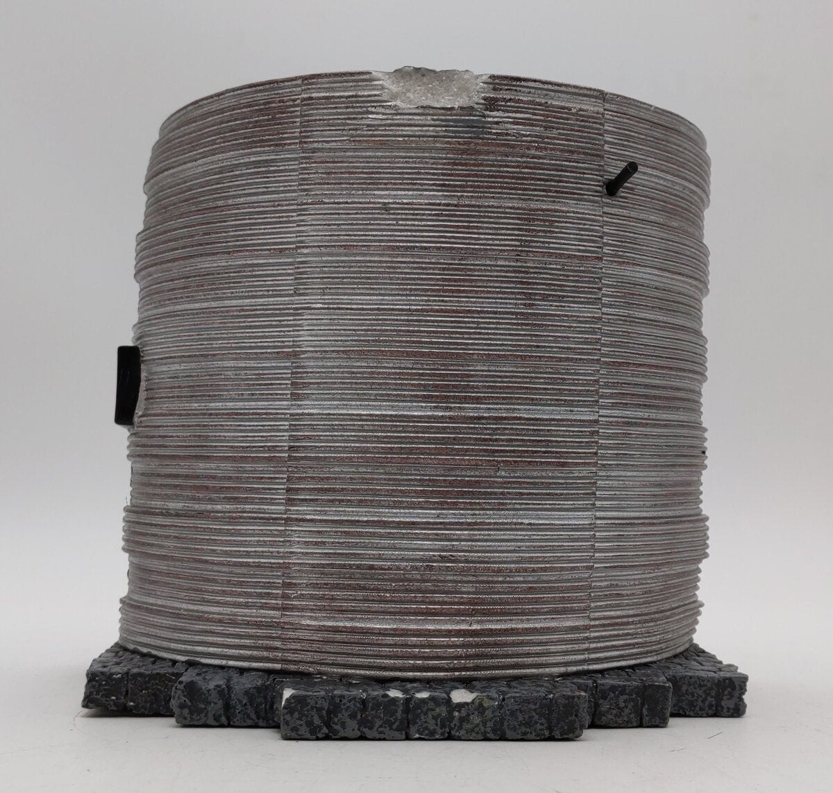 Menards 275-9121 O Scale Cripple Creek Sand & Gravel Quonset Hut VG