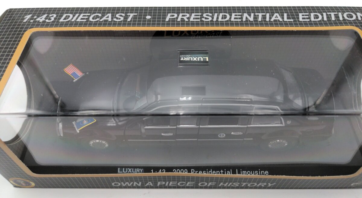 Luxury LDPL600 1:43 Scale Diecast Presidential Edition Limousine 2009 Cadillac VG/Box