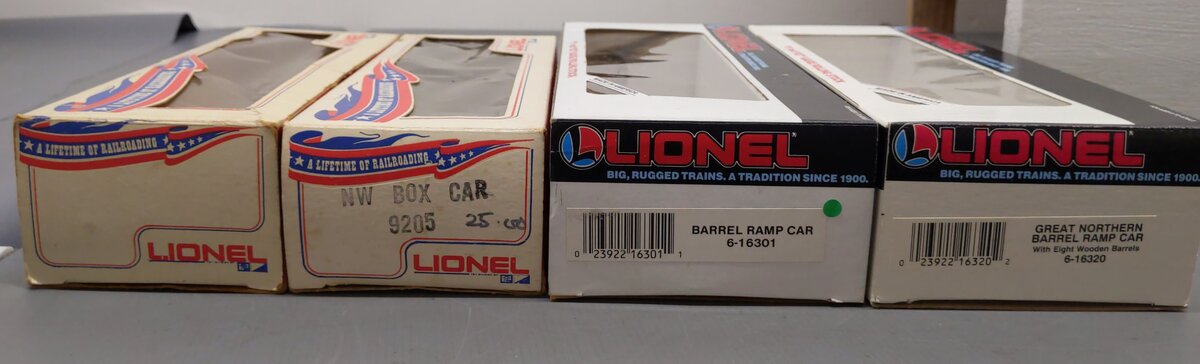 Lionel O Gauge Assorted Freight Cars: 9205, 9215, 6-16320, 6-16301 [4] EX/Box