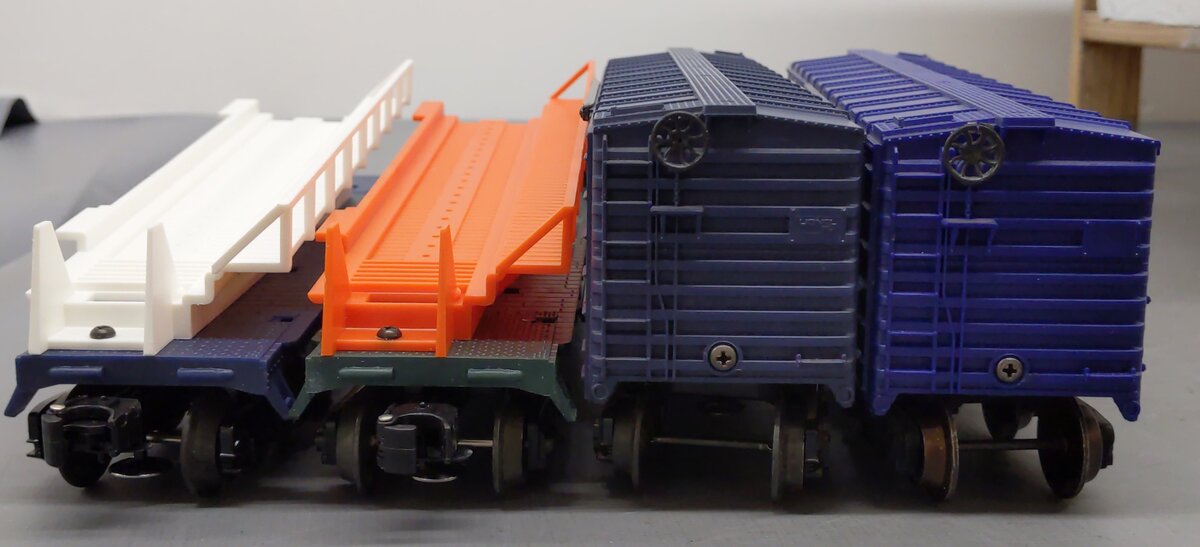 Lionel O Gauge Assorted Freight Cars: 9205, 9215, 6-16320, 6-16301 [4] EX/Box